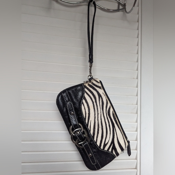 WILSON'S LEATHER BLACK PATENT LEATHER & ZEBRA PRINT WRISTLET 8" x 5" - Picture 4 of 12